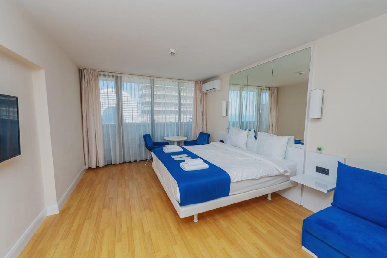 Orbi City Suite Batumi Exterior foto