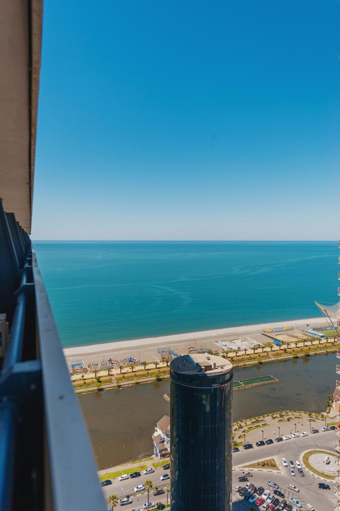 Orbi City Suite Batumi Exterior foto