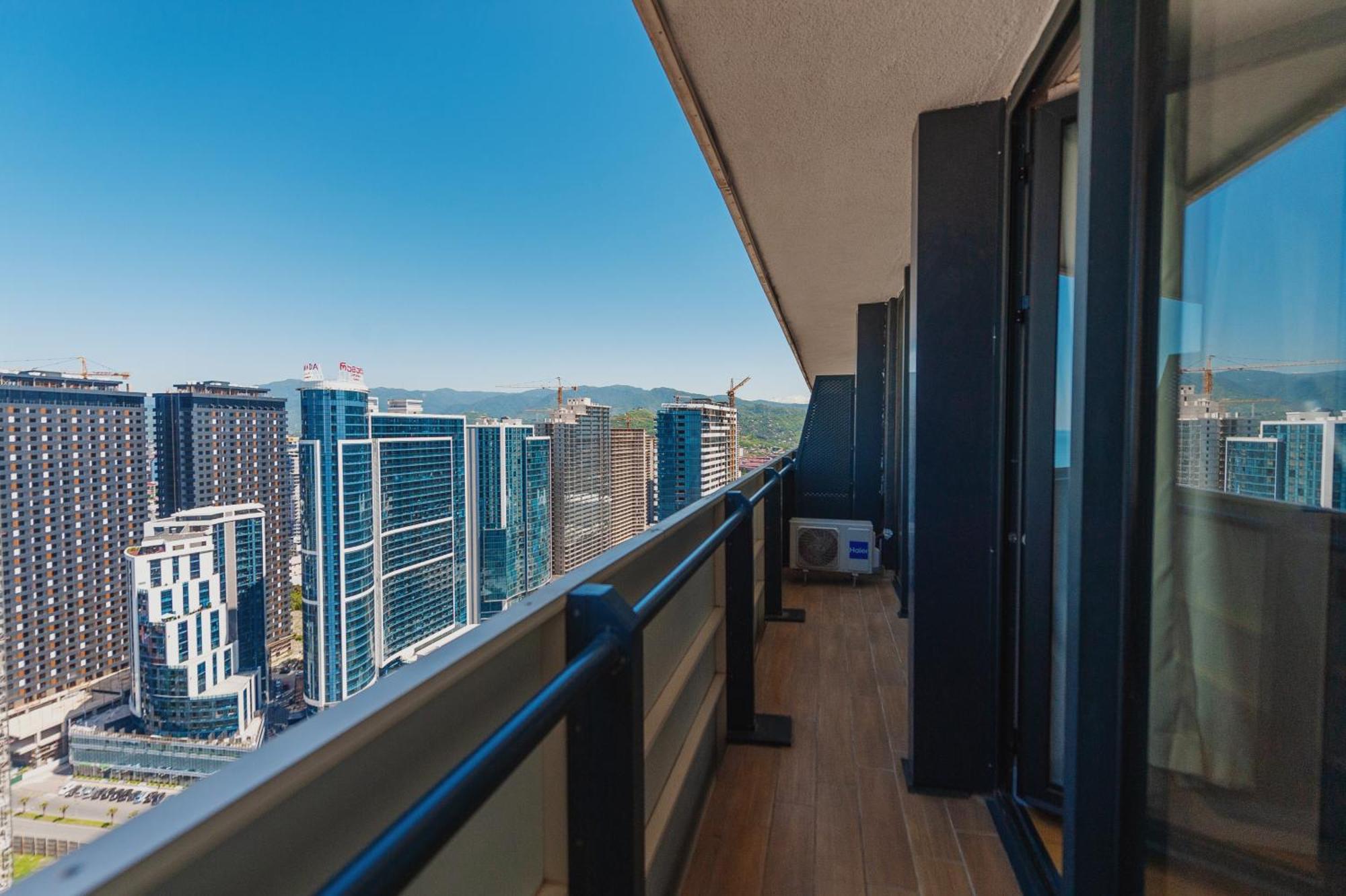 Orbi City Suite Batumi Exterior foto