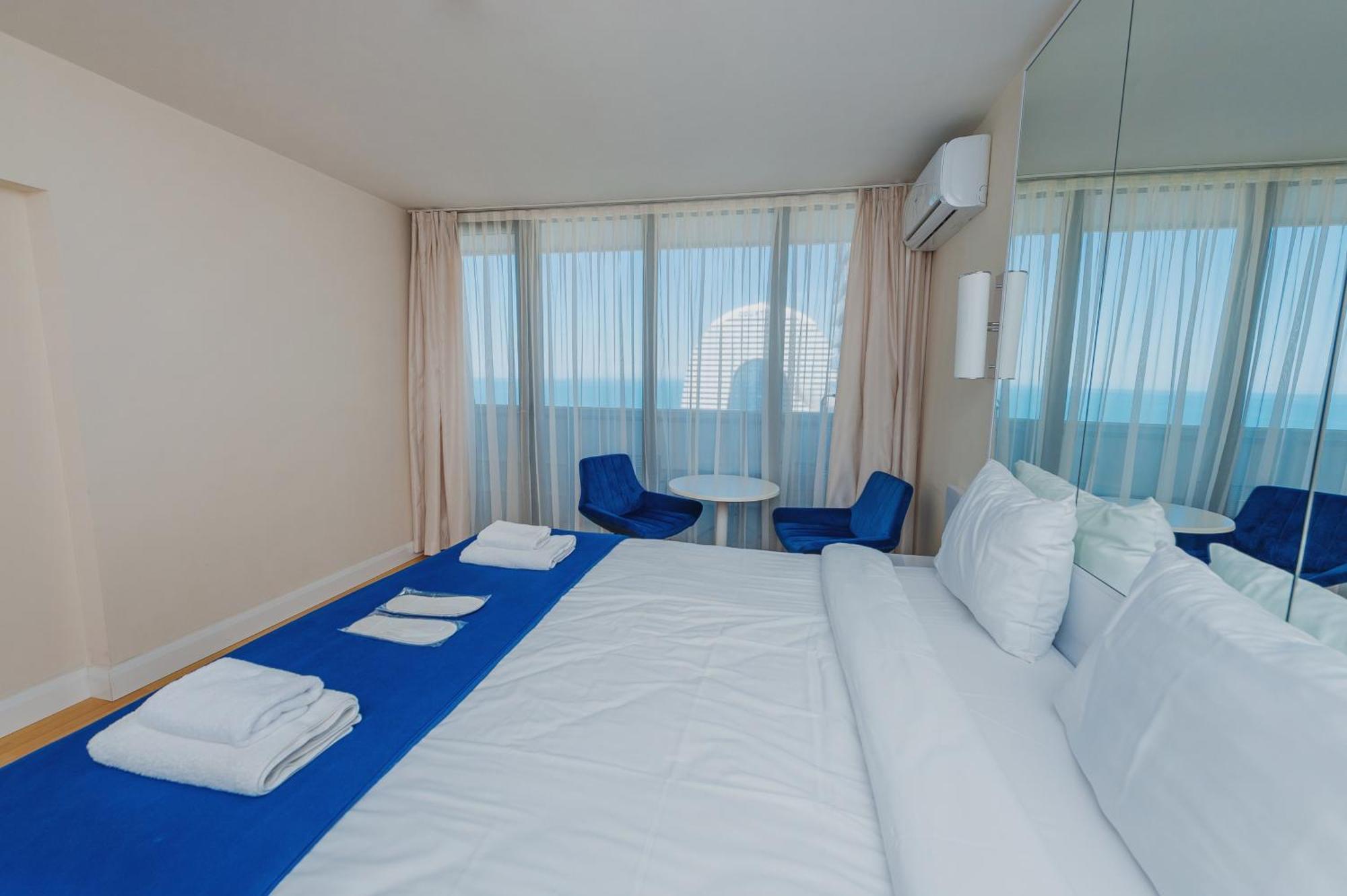 Orbi City Suite Batumi Exterior foto
