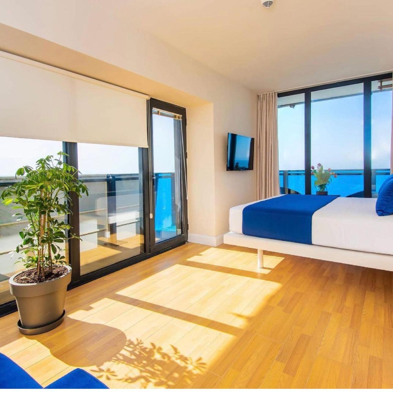 Orbi City Suite Batumi Exterior foto
